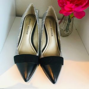 Audrey Brooke Abbie White/Black Pumps 8M